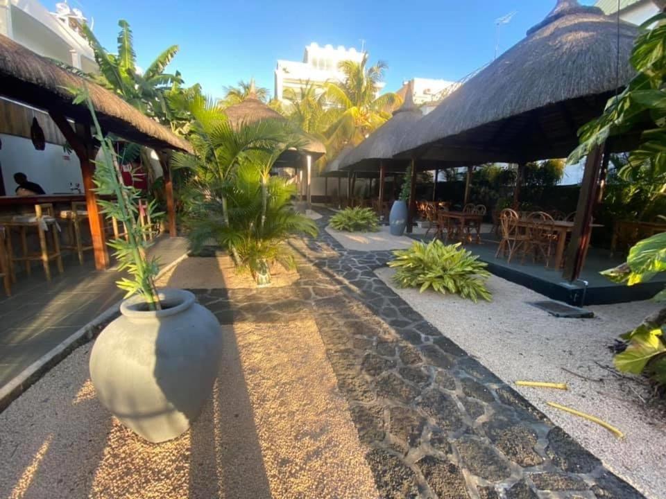 Cosi Holiday Mont-Choisy Exterior foto